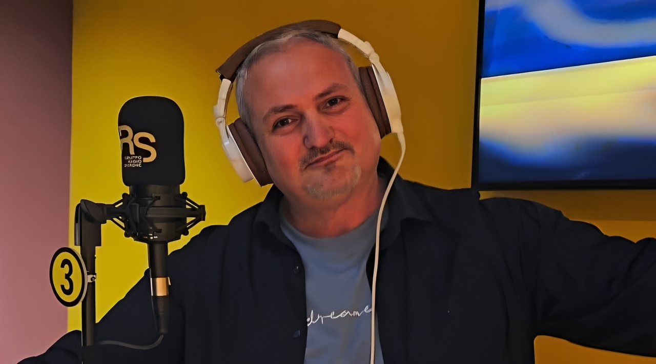 “Basta ostacoli alle radio locali, serve più rispetto per chi racconta musica e territorio”: la denuncia di Peppe Alaia