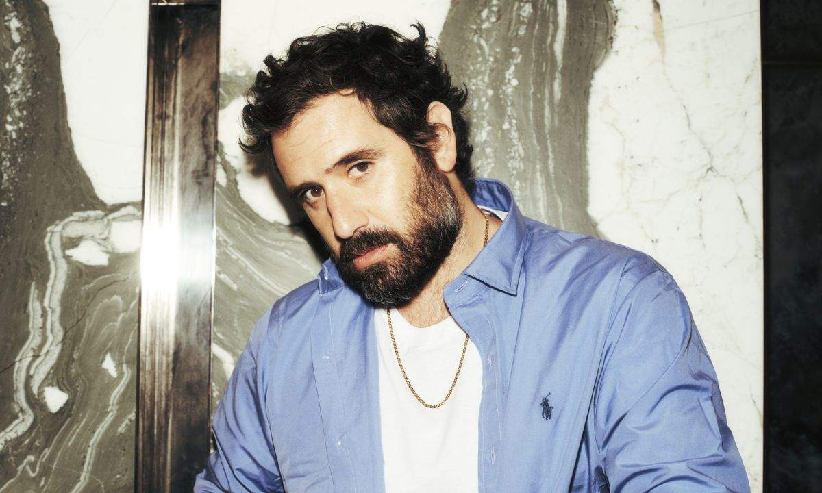 EarOne Airplay Midweek: Tommaso Paradiso al vertice con "Agitare coca cola"