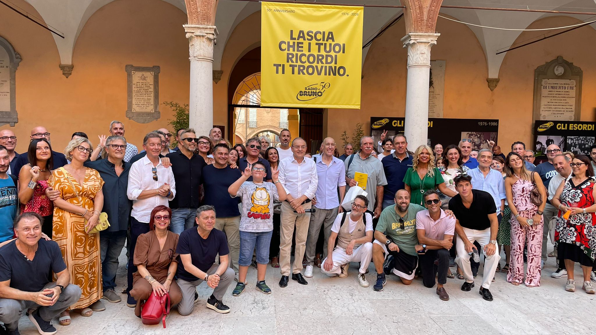 Radio Bruno, grande emozione per la mostra che ripercorre i 50 anni dell’emittente